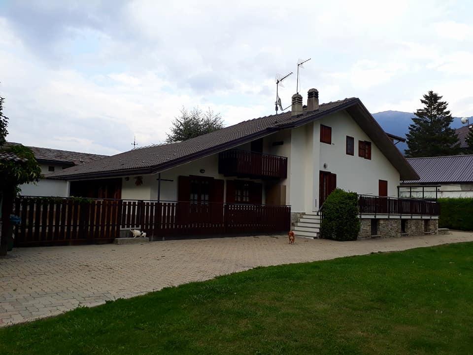 B&B Edelweiss Улкс Екстериор снимка